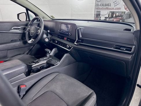 Certified 2023 Kia Sportage LX AWD/4WD image 28