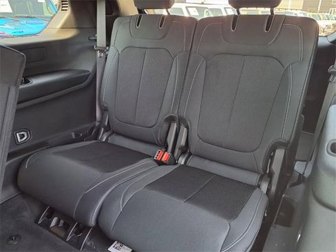 New 2025 Jeep Grand Cherokee L Laredo image 12