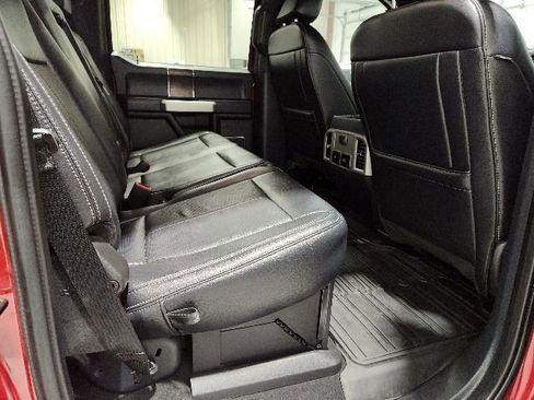 Used 2022 Ford F250 Lariat w/ Chrome Package image 12