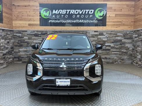 Used 2022 Mitsubishi Outlander ES AWD/4WD image 3