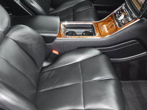 Used 2017 Lincoln Continental Select w/ Climate Package image 28