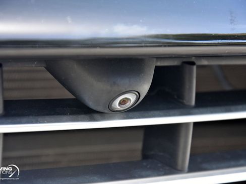 Used 2018 Aston Martin DB11 V12 image 32