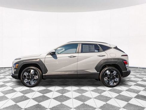 Certified 2025 Hyundai Kona SEL AWD/4WD image 7
