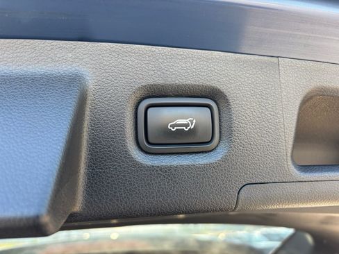 Used 2022 Hyundai Santa Fe Limited image 16