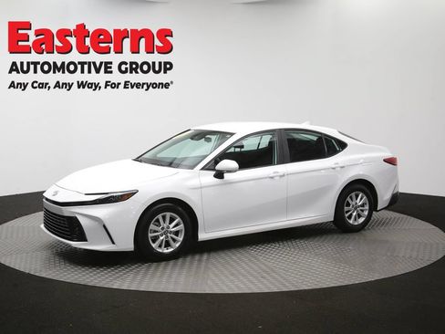 Used 2025 Toyota Camry LE FWD image 55