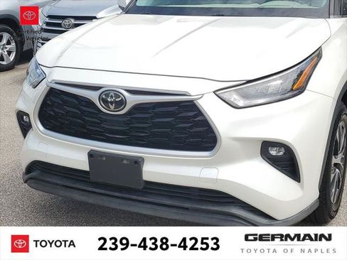 Certified 2020 Toyota Highlander XLE FWD image 14
