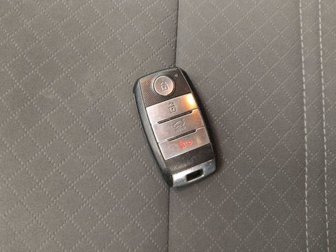 Used 2020 Kia Sorento S AWD/4WD image 32