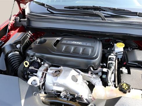 Used 2020 Jeep Cherokee High Altitude image 10