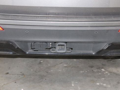 Used 2025 Ford Explorer ST-Line w/ ST-Line Street Pack AWD/4WD image 9