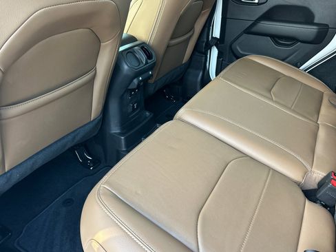 Used 2022 Jeep Wrangler Unlimited Sahara w/ Safety Group image 12