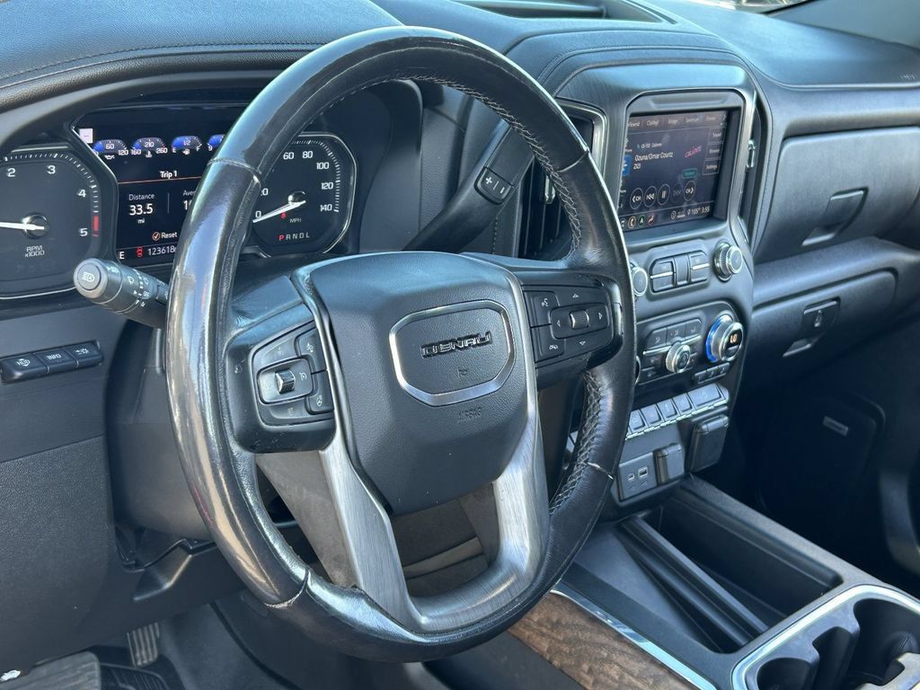 Used 2020 GMC Sierra 2500 Denali w/ Denali Ultimate Package AWD/4WD image 25