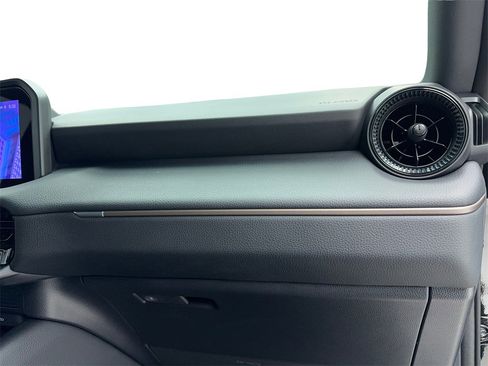 Used 2024 Toyota Land Cruiser image 39