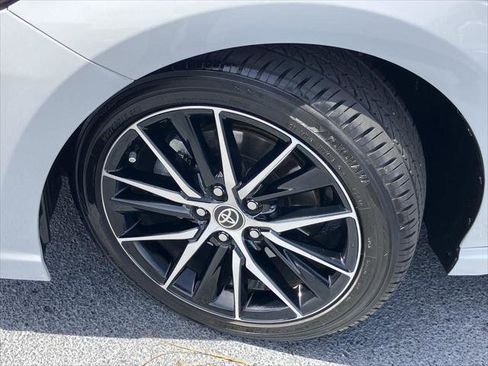 Certified 2023 Toyota Camry SE image 9