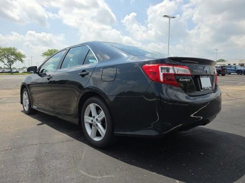 Used 2013 Toyota Camry SE FWD image 6