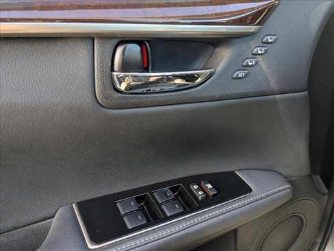 Used 2017 Lexus ES 350 w/ Luxury Package FWD image 11