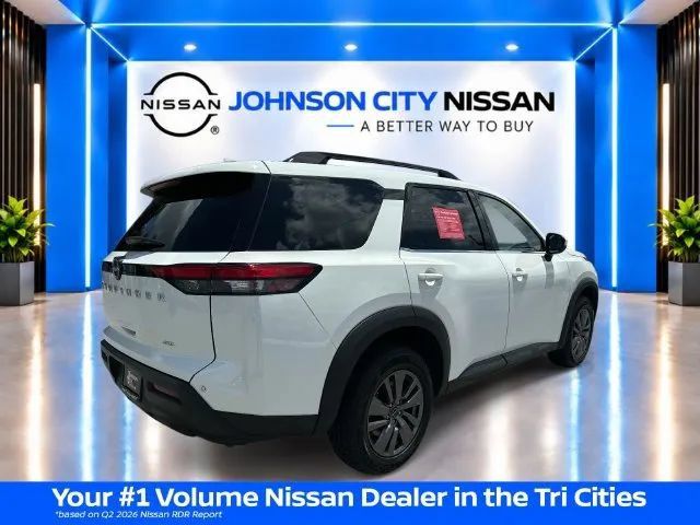 Certified 2025 Nissan Pathfinder SV AWD/4WD image 4