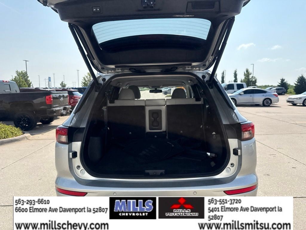 Used 2024 Mitsubishi Outlander SEL AWD/4WD image 21