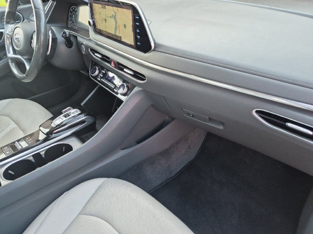 Used 2020 Hyundai Sonata Limited FWD image 15