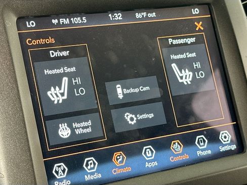 Used 2022 Jeep Cherokee Trailhawk AWD/4WD image 19