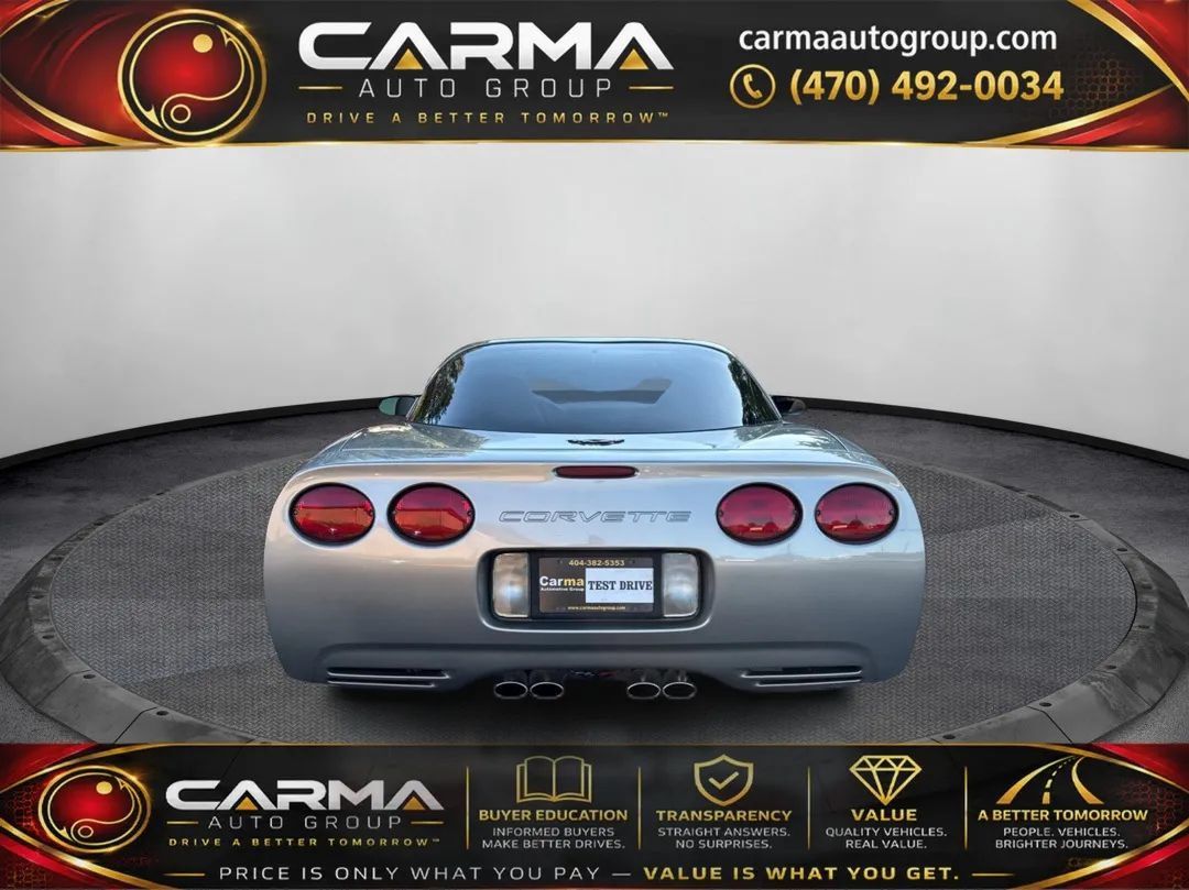 Used 2001 Chevrolet Corvette Coupe w/ Preferred Equipment Group2 RWD image 4