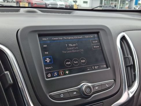Used 2023 Chevrolet Equinox LT FWD image 17