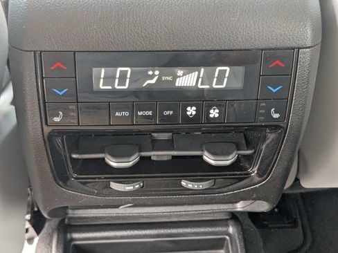 Certified 2021 Jeep Grand Cherokee L Overland w/ Luxury Tech Group IV AWD/4WD image 14