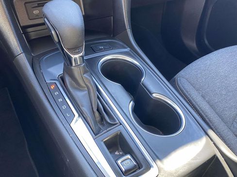 Used 2023 Chevrolet Equinox LT FWD image 29