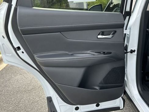 Certified 2025 Nissan Murano SL AWD/4WD image 23