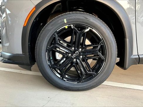 New 2026 INFINITI QX60 Sport image 26