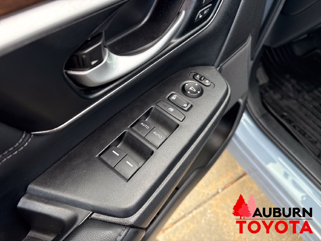 Used 2022 Honda CR-V Touring image 10