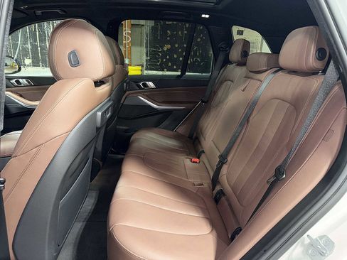 Used 2022 BMW X5 xDrive45e image 17