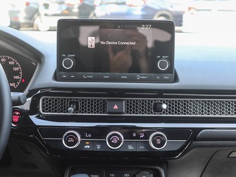 Used 2025 Honda Civic Sport image 14