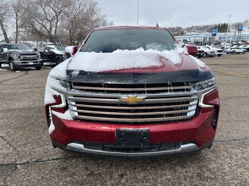 Used 2022 Chevrolet Suburban High Country image 2