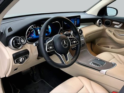 Used 2021 Mercedes-Benz GLC 300 image 17