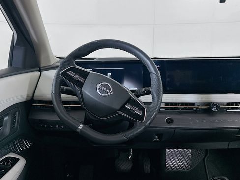 Used 2024 Nissan Ariya FWD image 18