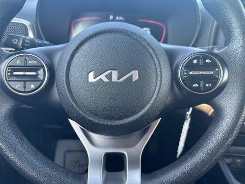 Used 2024 Kia Soul LX w/ Option Group 015 FWD image 14