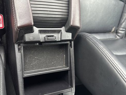 Used 2018 MAZDA MAZDA3 Touring image 34