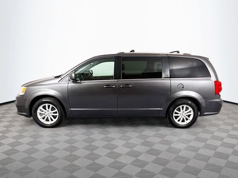 Used 2019 Dodge Grand Caravan SXT FWD image 4