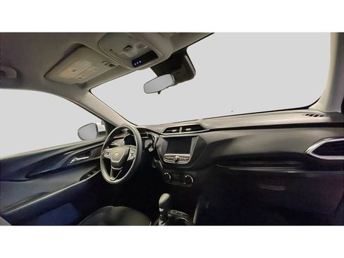 Used 2023 Chevrolet TrailBlazer LT FWD image 18