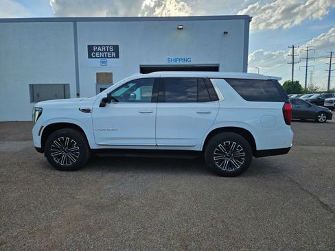 New 2026 GMC Yukon Elevation image 2