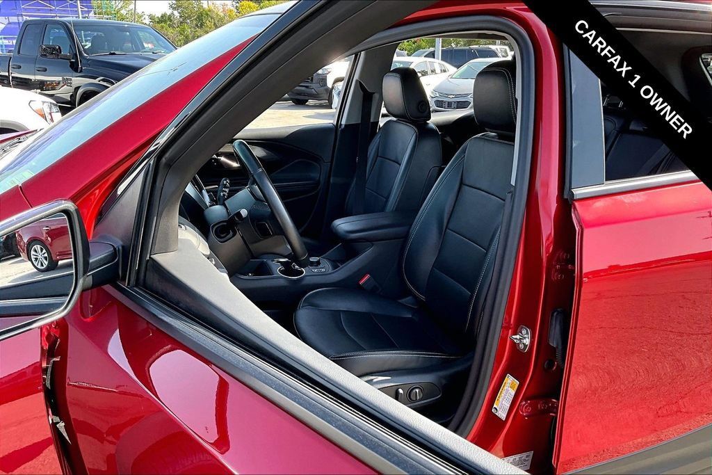 Used 2024 GMC Terrain SLT w/ Elevation Edition AWD/4WD image 21