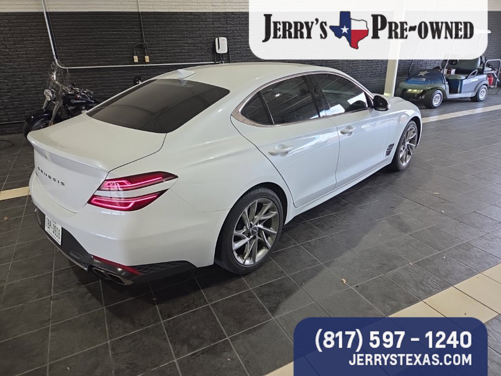 Used 2022 Genesis G70 2.0T RWD image 5