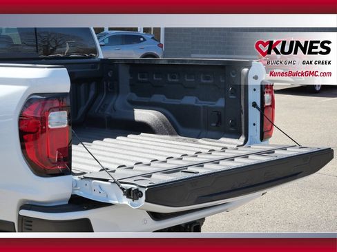 Used 2026 GMC Canyon AT4X w/ LPO, Black Badging Package AWD/4WD image 30