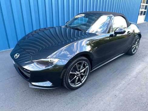 Used 2016 MAZDA MX-5 Miata Grand Touring image 37