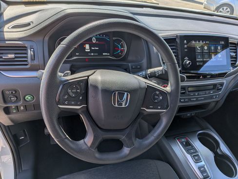 Used 2021 Honda Passport Sport image 16