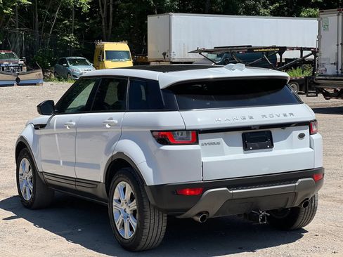 Used 2018 Land Rover Range Rover Evoque AWD/4WD image 4