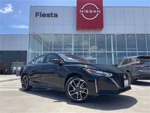 New 2025 Nissan Sentra SR image 1