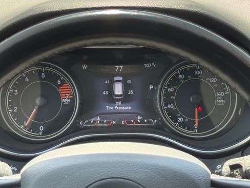 Used 2020 Jeep Cherokee Limited FWD image 14