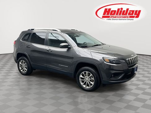 Used 2019 Jeep Cherokee Latitude Plus w/ Cold Weather Group image 1