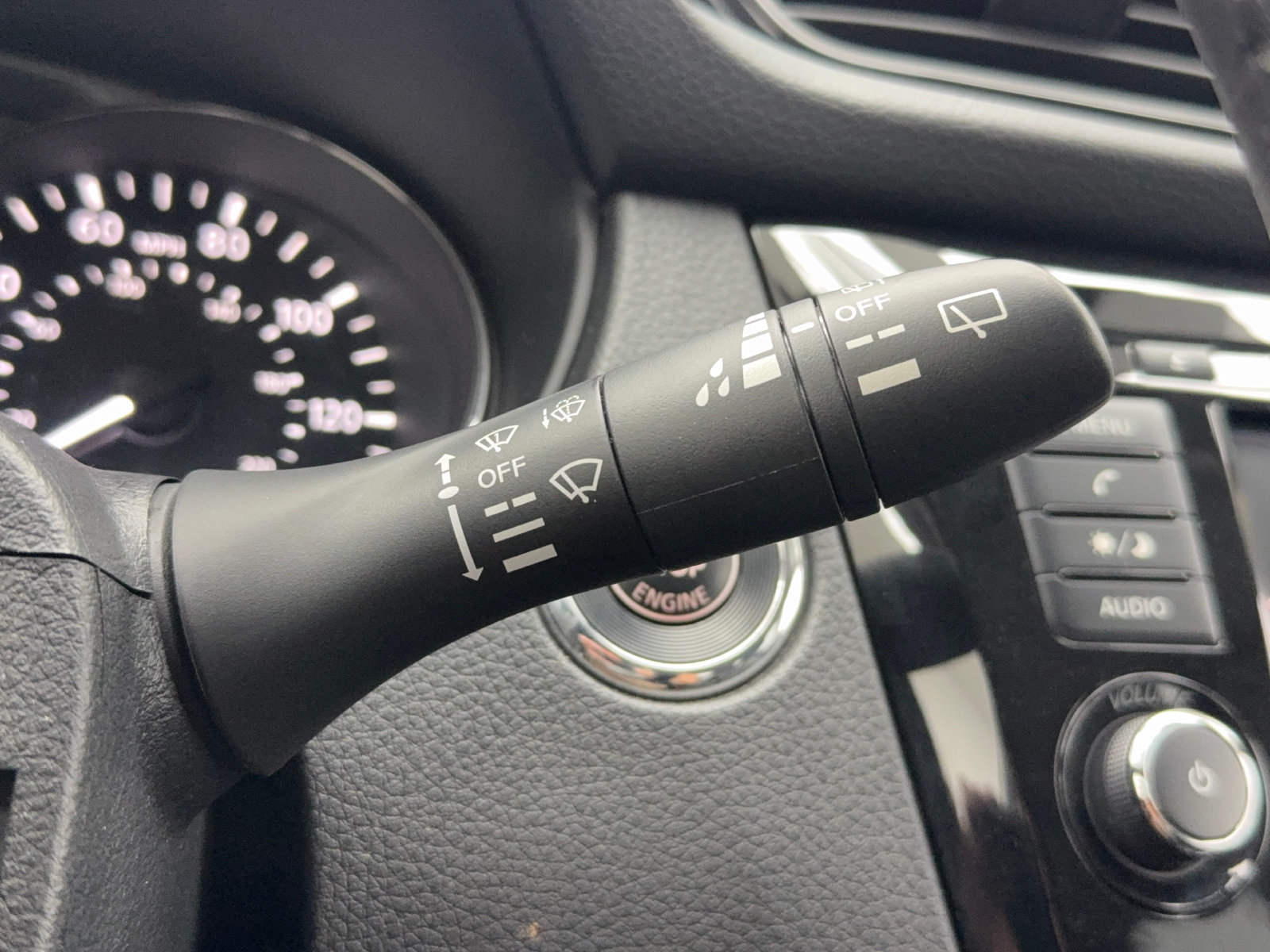 Used 2019 Nissan Rogue SV AWD/4WD image 31